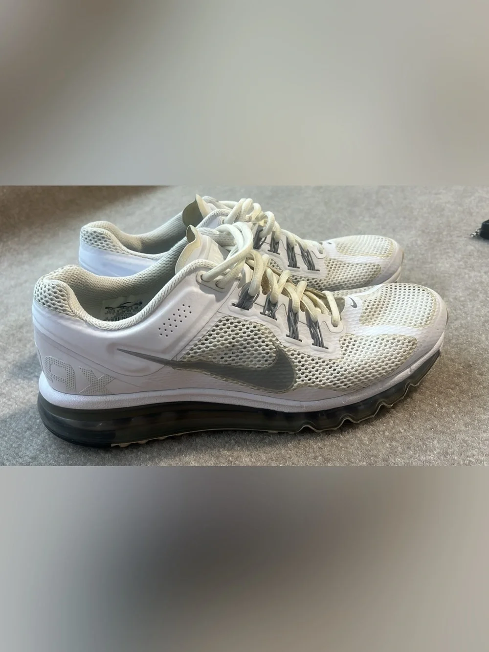 Mens 10.5 Nike Air Max Running Shoes